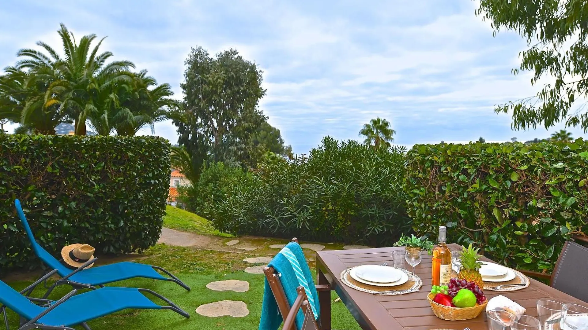 Apartment Village Cap Esterel - Le Village-81 By Interhome Saint-Raphaël