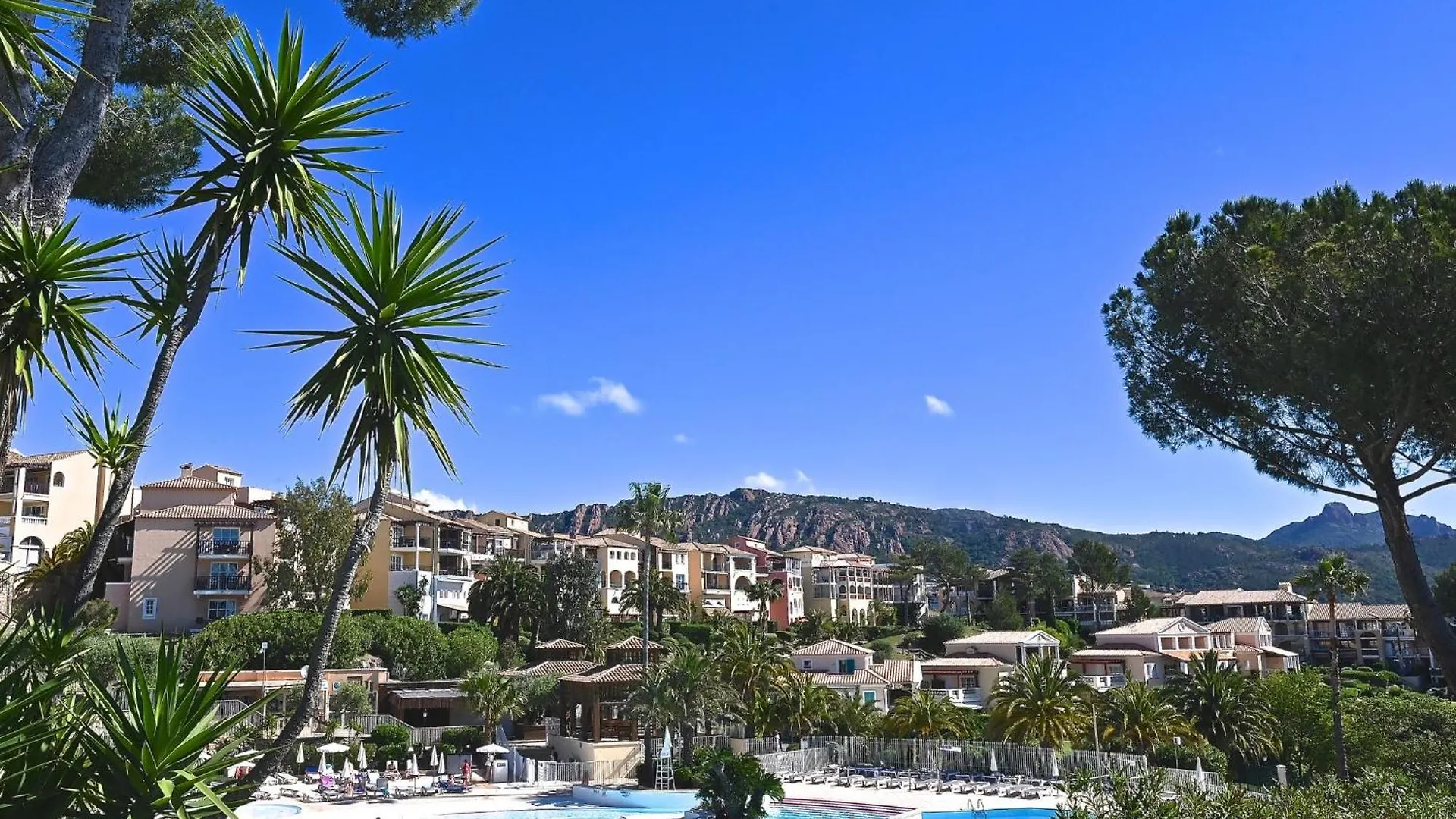 Apartment Village Cap Esterel - Le Village-81 By Interhome Saint-Raphaël