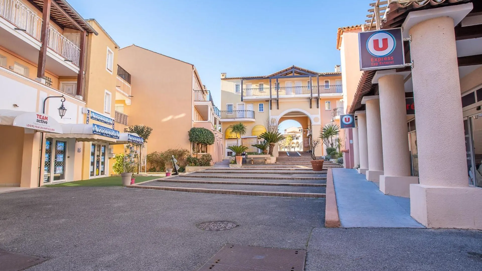 Apartment Village Cap Esterel - Le Village-81 By Interhome Saint-Raphaël