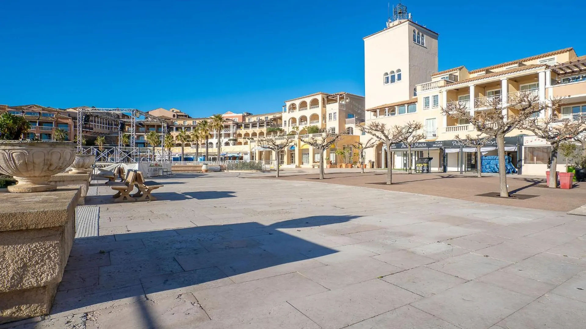 Apartment Village Cap Esterel - Le Village-81 By Interhome Saint-Raphaël